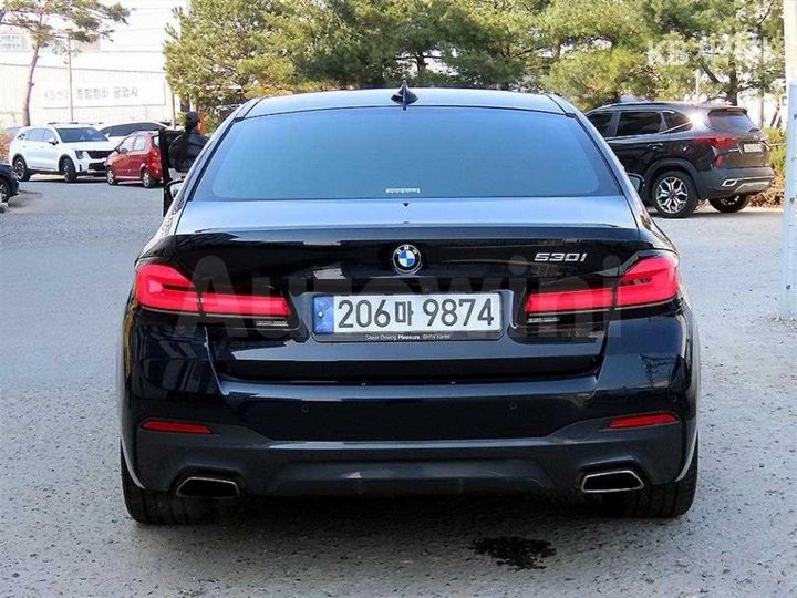 BMW 5 Series 2022 — 4