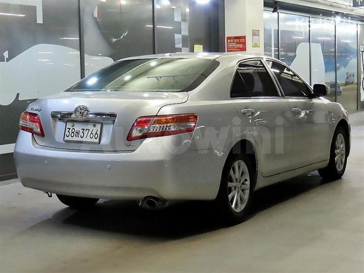 Toyota Camry 2010 — 4