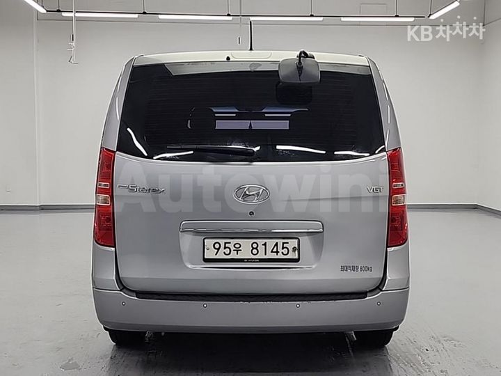 Hyundai Starex 2017 — 3