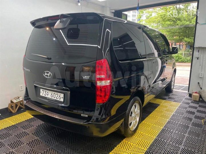 Hyundai Starex 2018 — 5