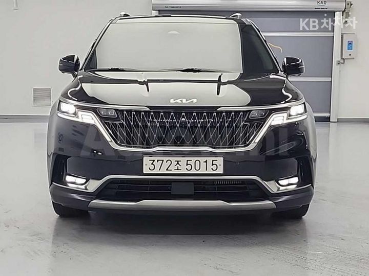 Kia Carnival 2023 KNANC81BBPS207564 — 2