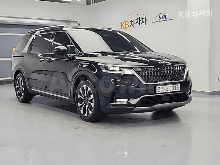 Kia Carnival 2023 KNANC81BBPS207564 — 4