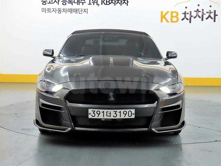 Ford Mustang 2020 — 2