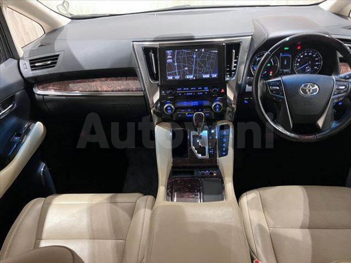 Toyota Alphard 2018 — 3