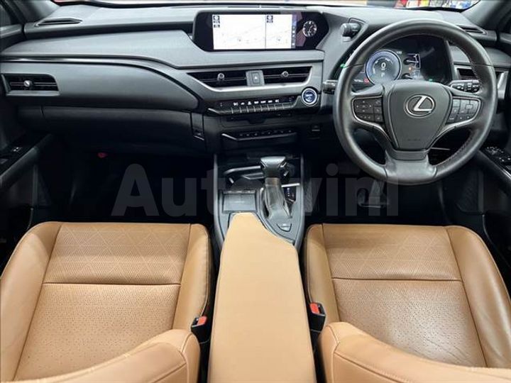 Lexus UX 2019 — 3