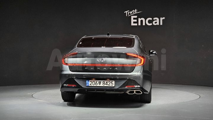 Hyundai Sonata 2023 — 4