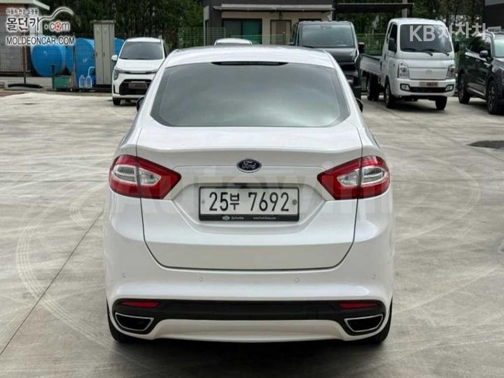 Ford Mondeo 2015 — 4