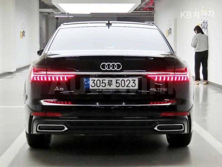 Audi A6 2022 WAUZZZF24NN044312 — 3