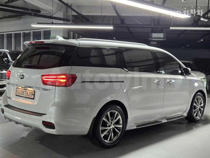 Kia Carnival 2020 — 3