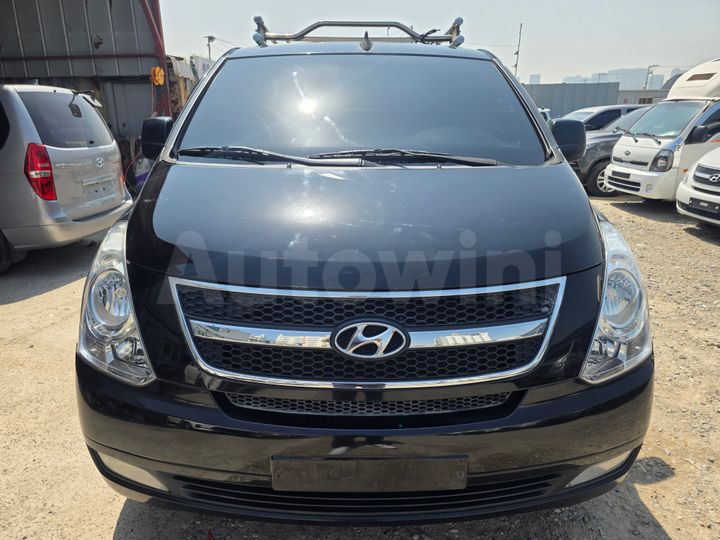 Hyundai Starex 2016 — 2
