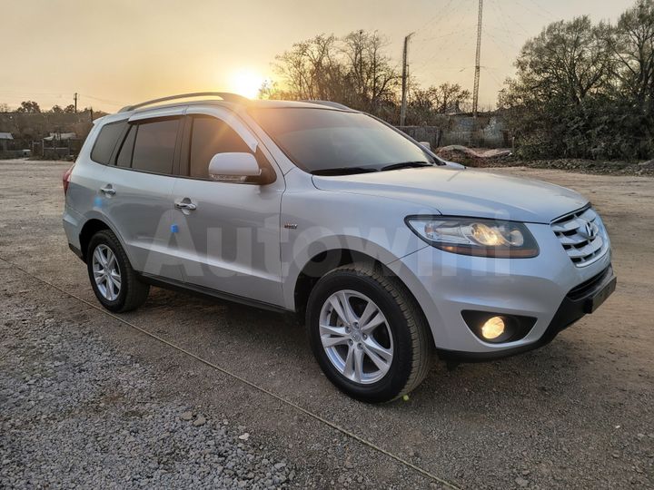 Hyundai SantaFe 2010 — 2
