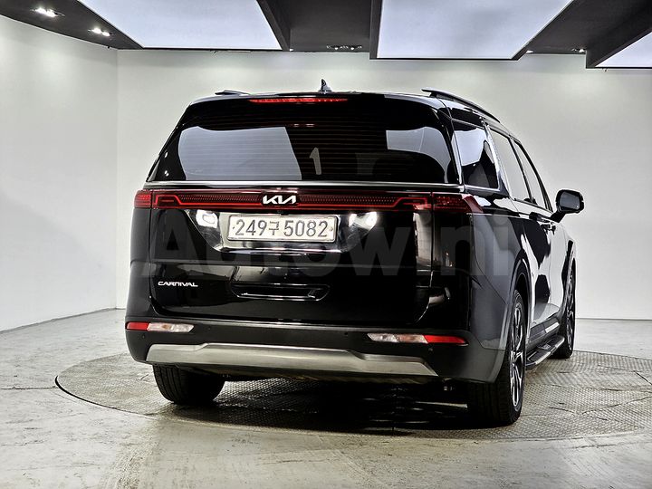 Kia Carnival 2022 — 3