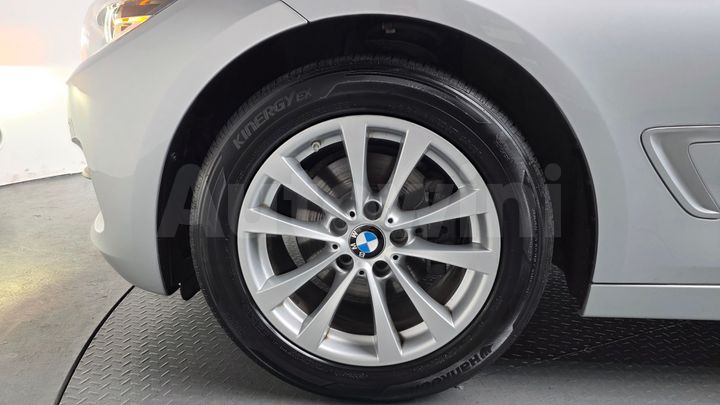 BMW 3 Series 2020 — 4