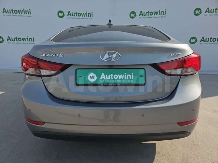 Hyundai Avante 2015 — 4