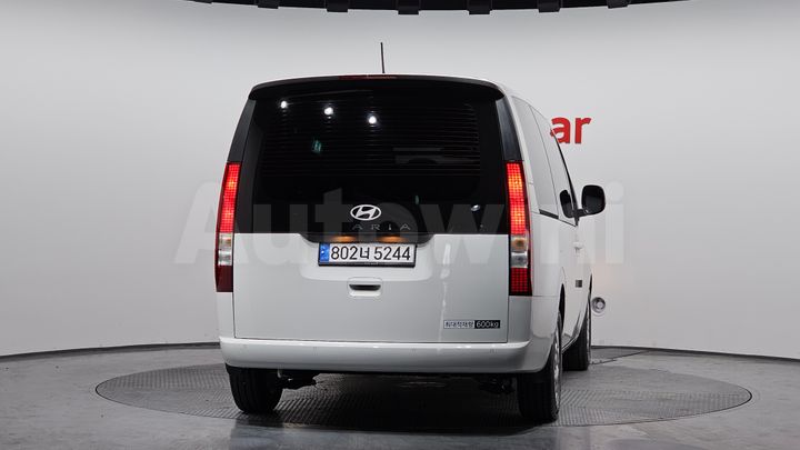 Hyundai Staria 2025 — 4