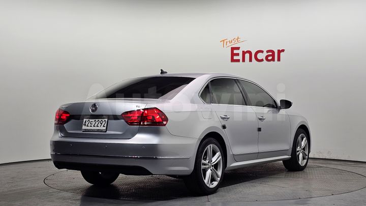 Volkswagen Passat 2015 — 2