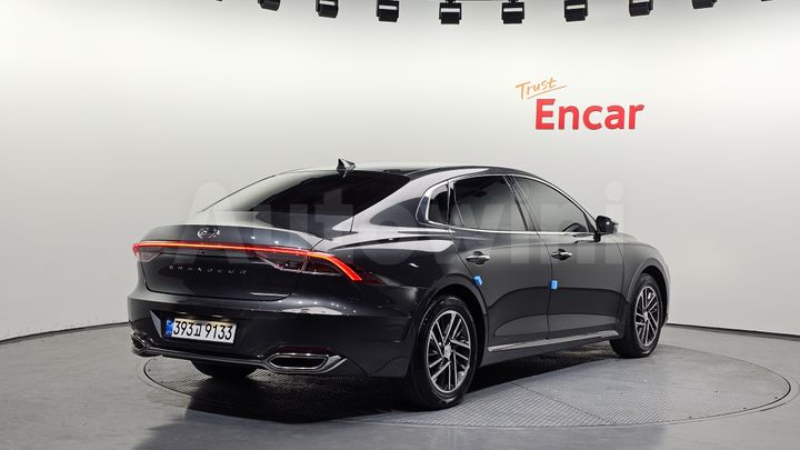 Hyundai Grandeur 2022 — 2