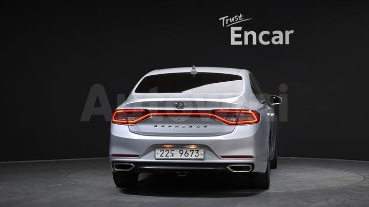 Hyundai Grandeur 2017 — 4