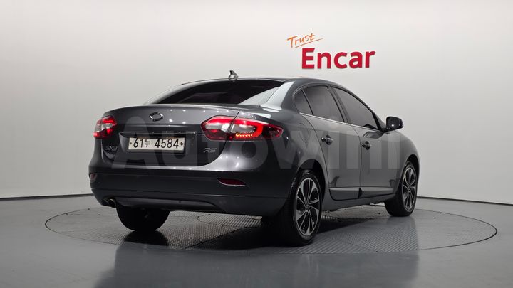 Renault SM3 2016 — 2