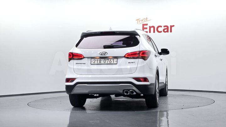 Hyundai SantaFe 2016 — 3