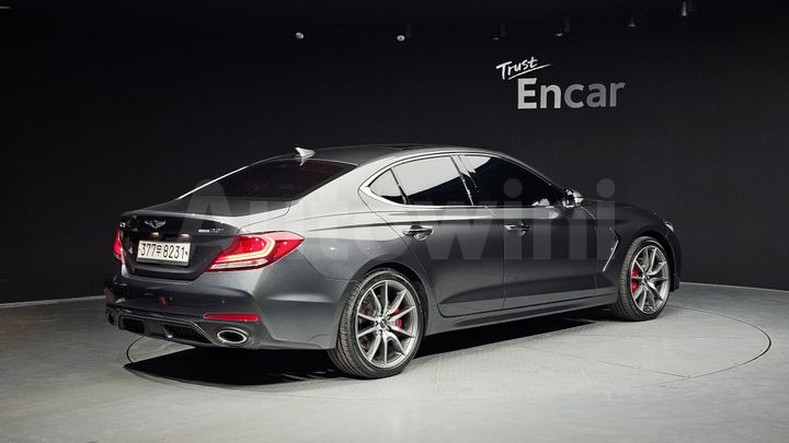 Genesis G70 2018 — 2