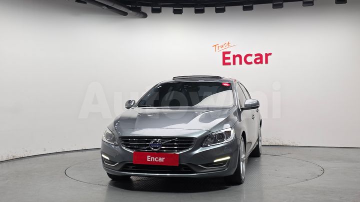 Volvo S60 2018 — 3