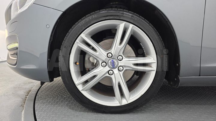 Volvo S60 2018 — 5