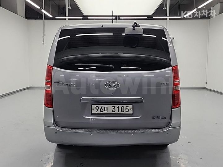 Hyundai Starex 2018 — 3