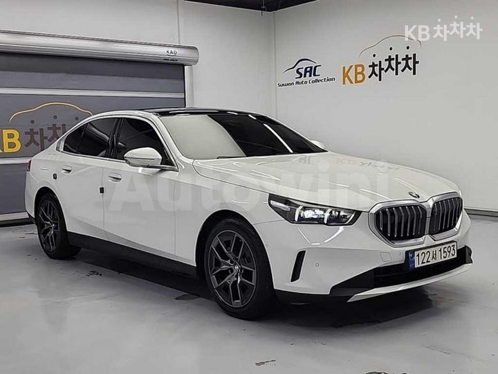 BMW 5 Series 2024 — 4