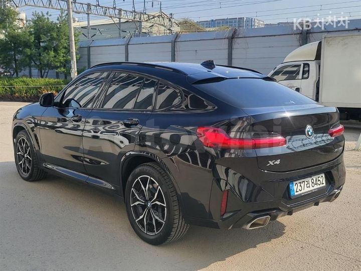 BMW X4 2023 — 3