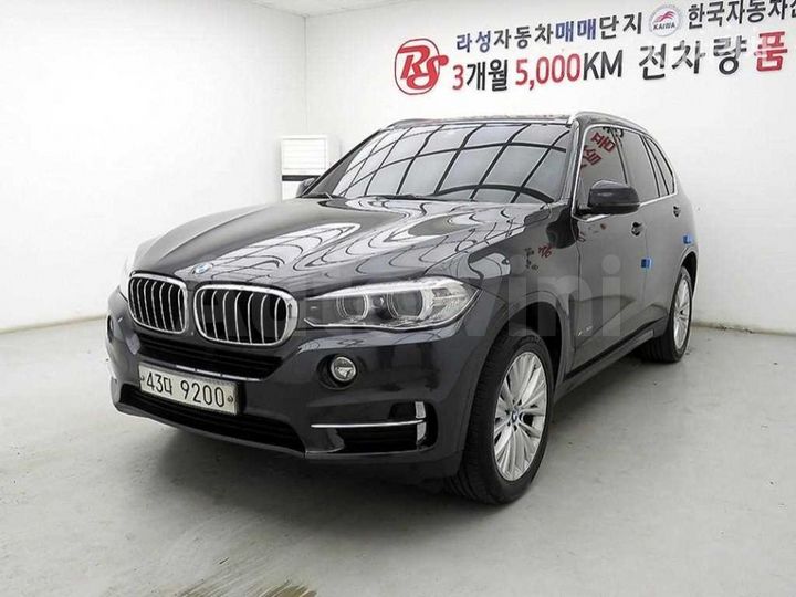 BMW X5 2017 — 2