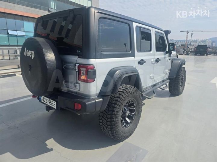 Jeep Wrangler 2022 — 3