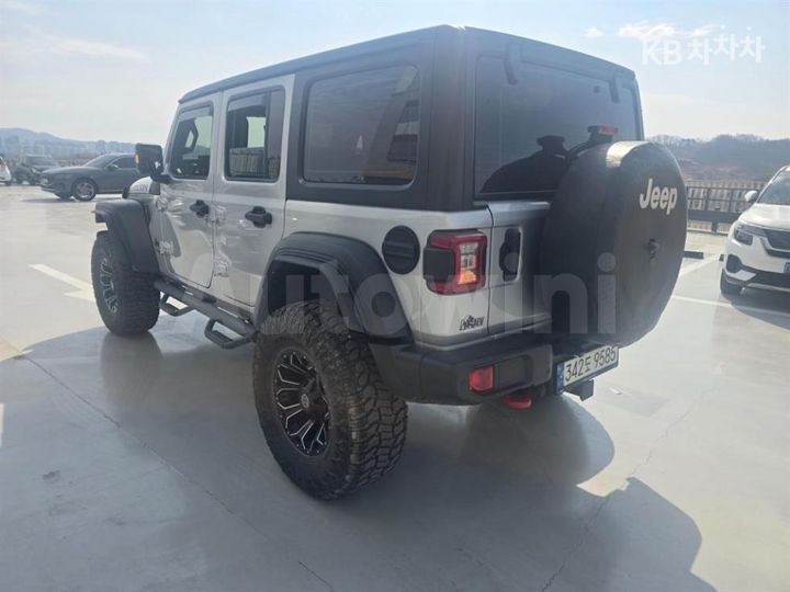 Jeep Wrangler 2022 — 5