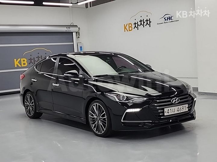 Hyundai Avante 2018 — 4