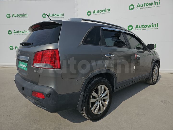 Kia Sorento 2011 — 5