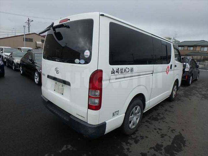 Toyota Hiace 2011 — 5