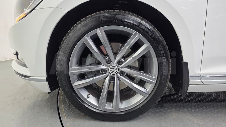 Volkswagen Passat 2018 — 5