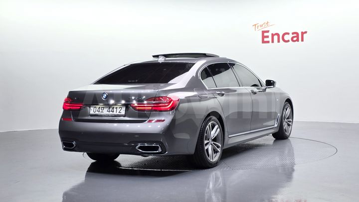 BMW 7 Series 2017 — 2