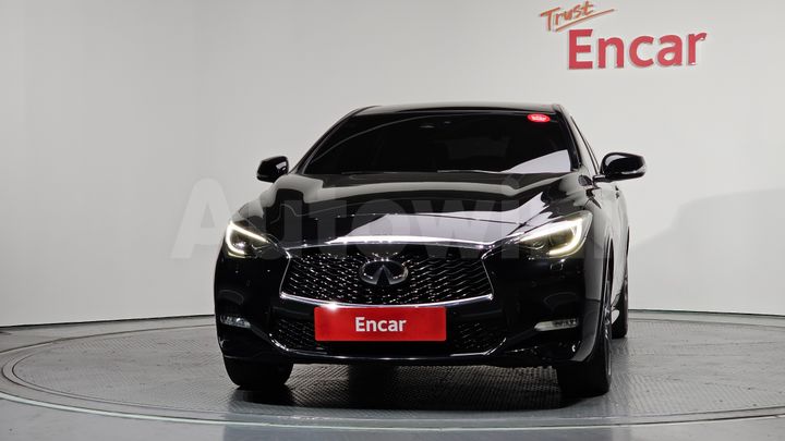 Infiniti Q 2017 — 3