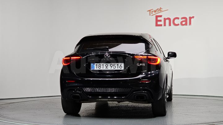 Infiniti Q 2017 — 4