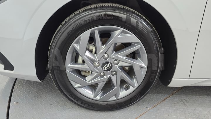 Hyundai Avante 2024 — 5