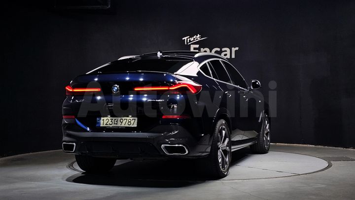 BMW X6 2022 — 2