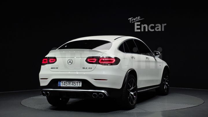 Mercedes Benz GLC Class 2022 — 2