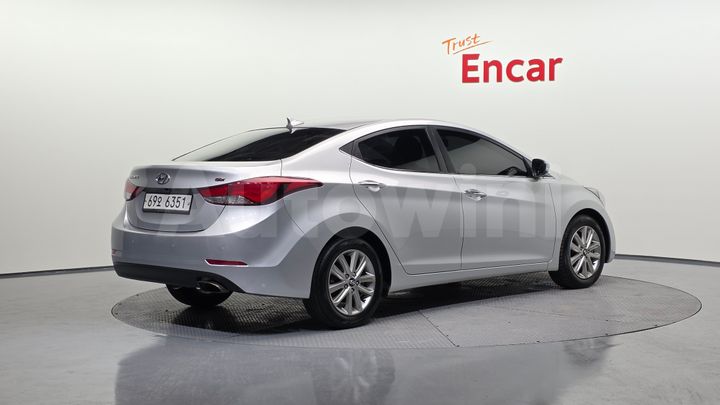 Hyundai Avante 2014 — 2