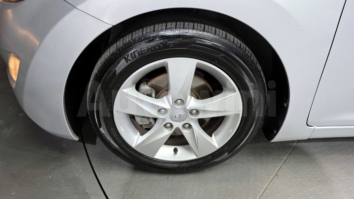 Hyundai Avante 2013 — 5