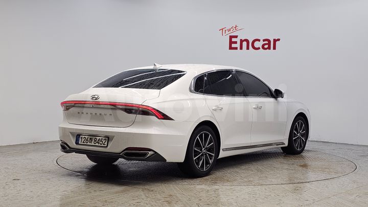 Hyundai Grandeur 2023 — 2