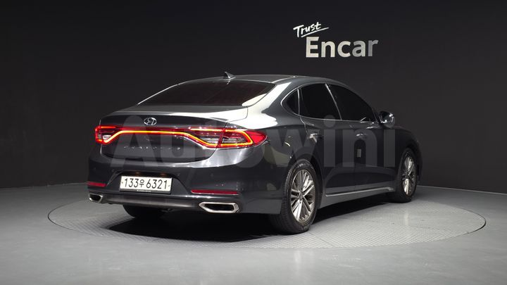 Hyundai Grandeur 2017 — 2