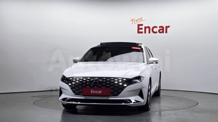 Hyundai Grandeur 2022 — 3