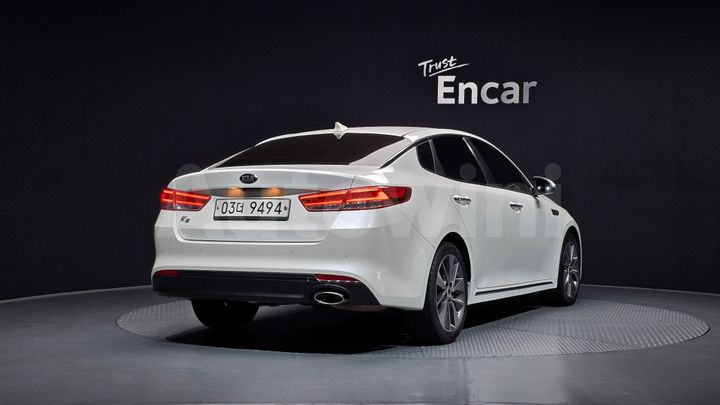Kia K5 2018 — 2