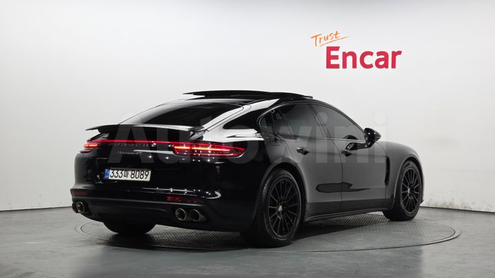 Porsche Panamera 2018 — 2